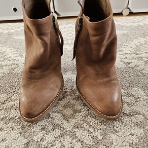 Sam Edelman Macon Bootie  LIGHT BROWN SUEDE size 7